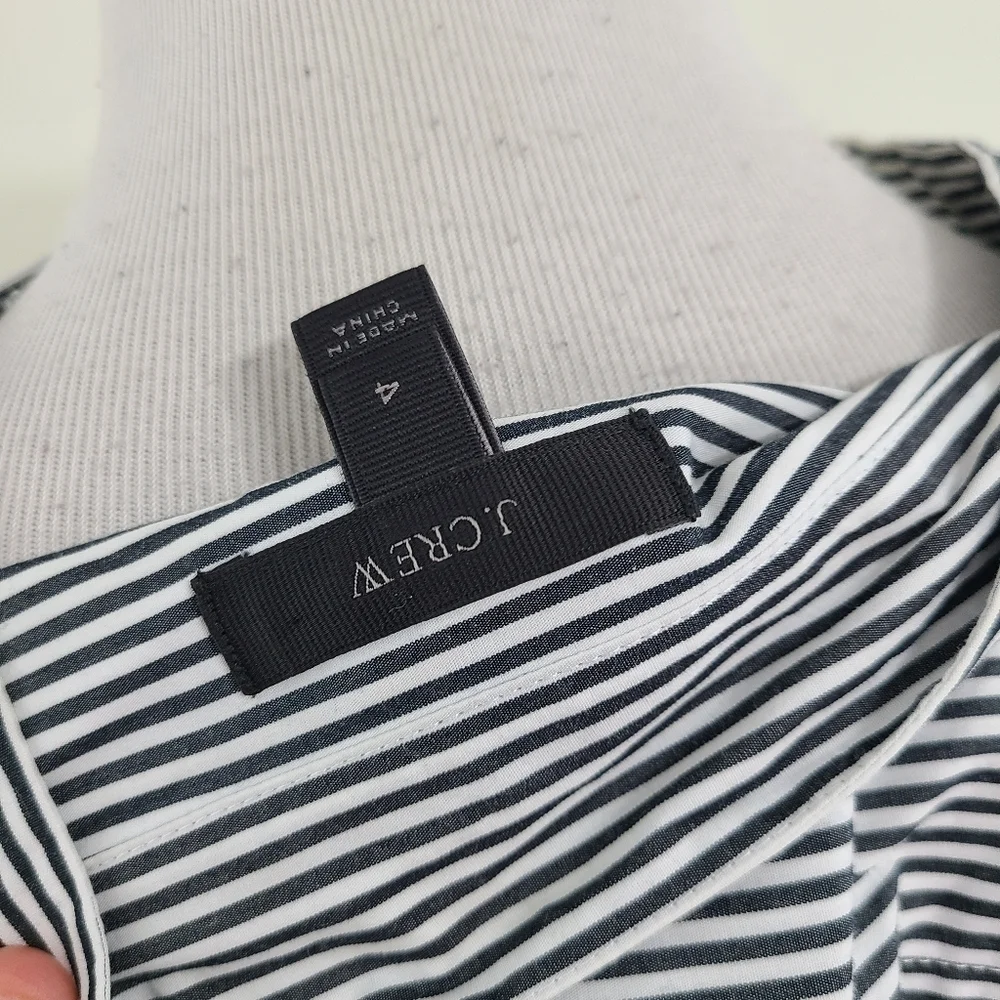 J. Crew Funnelneck striped shirt black and white Long Sleeve Top Women's size 4